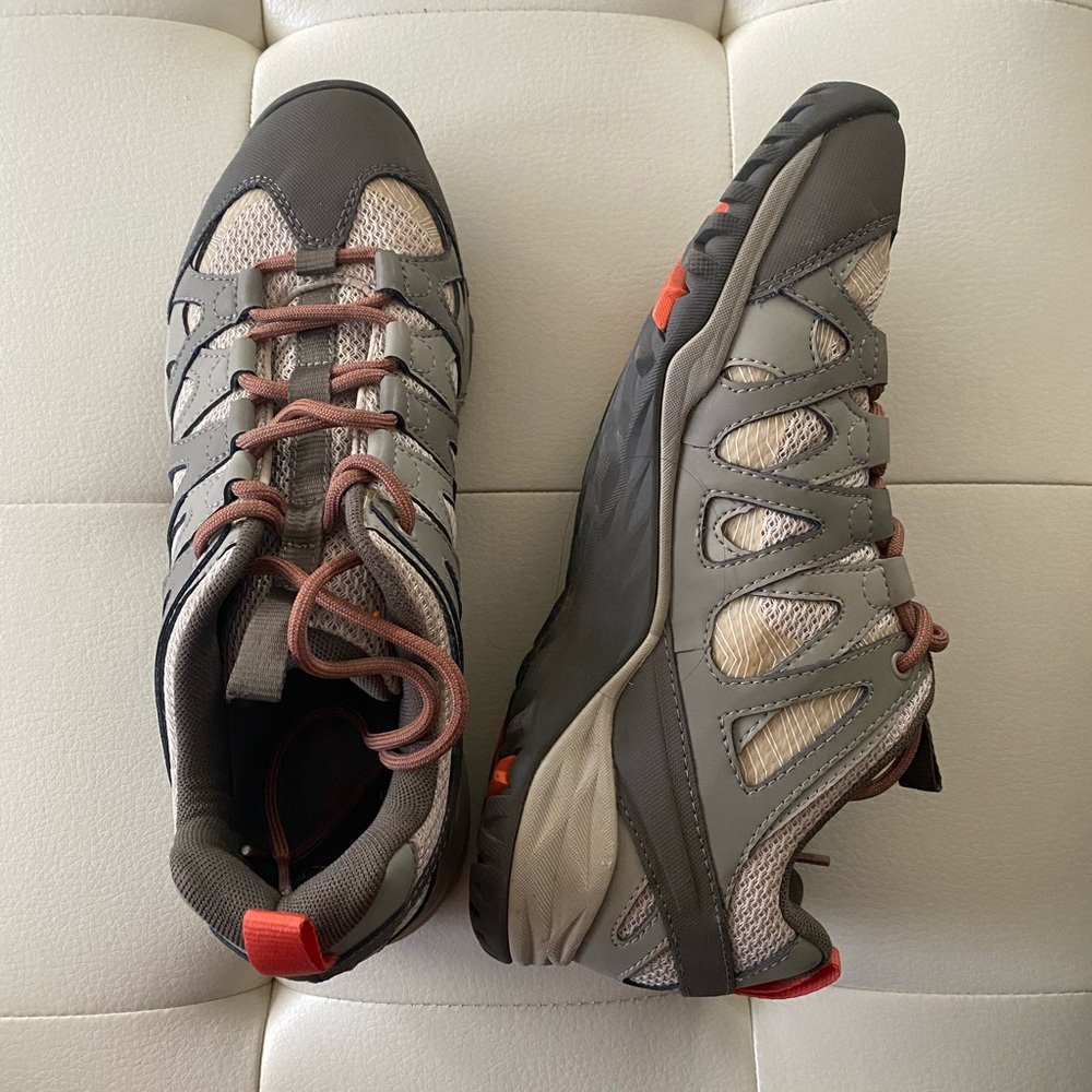 Merrill Siren Hex hiking shoes size 9